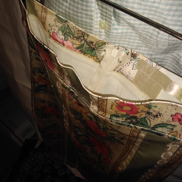 Floral Elegance Women's Pencil Skirt - Picture 8 of 8